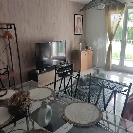 Au Nid Carolo Apartment